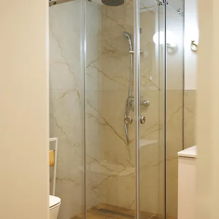 в центрі Διαμέρισμα